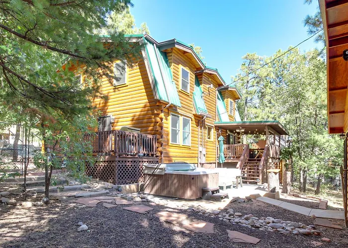 Holiday home Spacious 'sherwood Forest Cabin' W/ Hot Tub! *