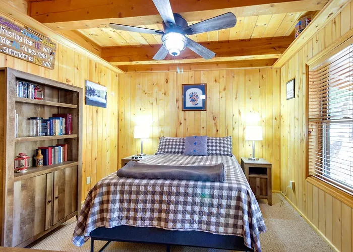Spacious 'sherwood Forest Cabin' W/ Hot Tub! Pinetop-Lakeside