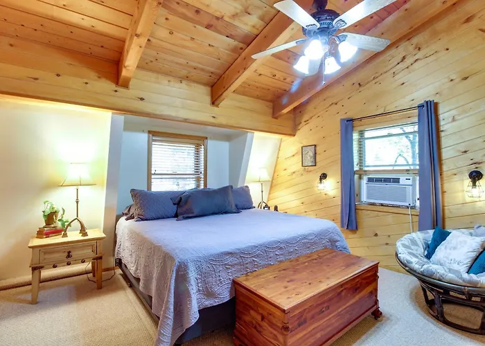 Spacious 'sherwood Forest Cabin' W/ Hot Tub! *